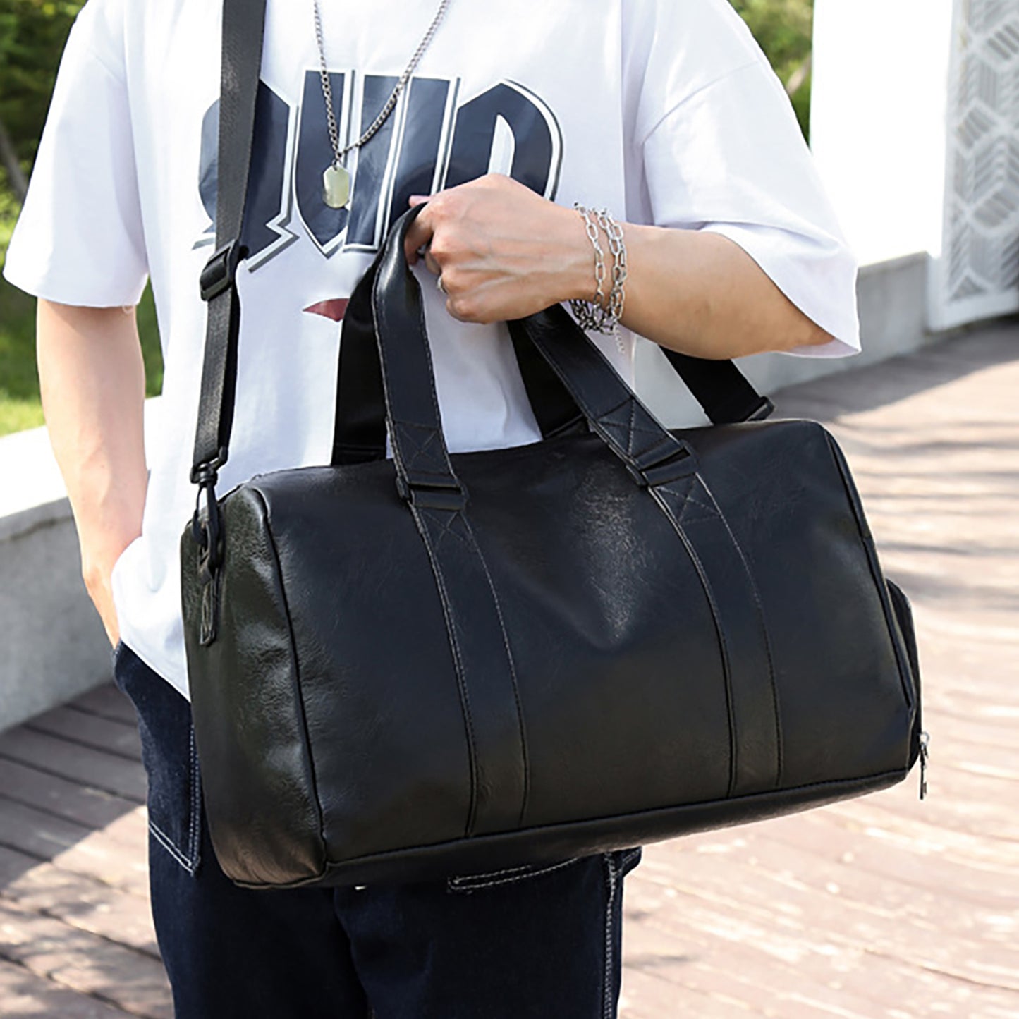 Syyeah Garment bags for travel made of leather